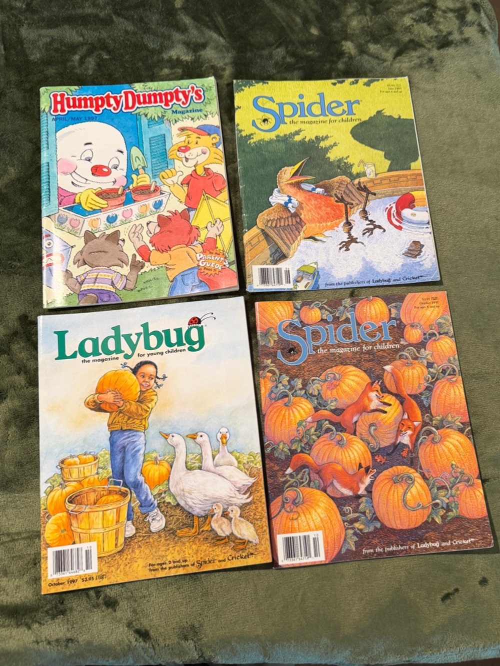 Vintage Humpty Dumpty Ladybug Spider Magazines lot 90s